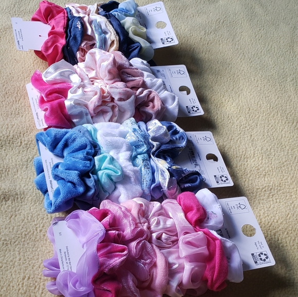 Scrunchie set - Picture 1 of 5